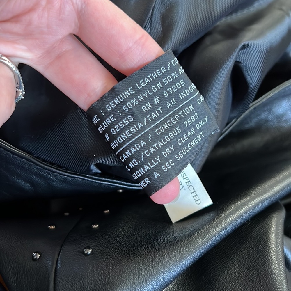 DANIER vintage black leather pants with studded details along sides size 6 small - Picture 11 of 12